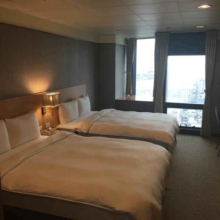Rhine Inn Цзилун Экстерьер фото