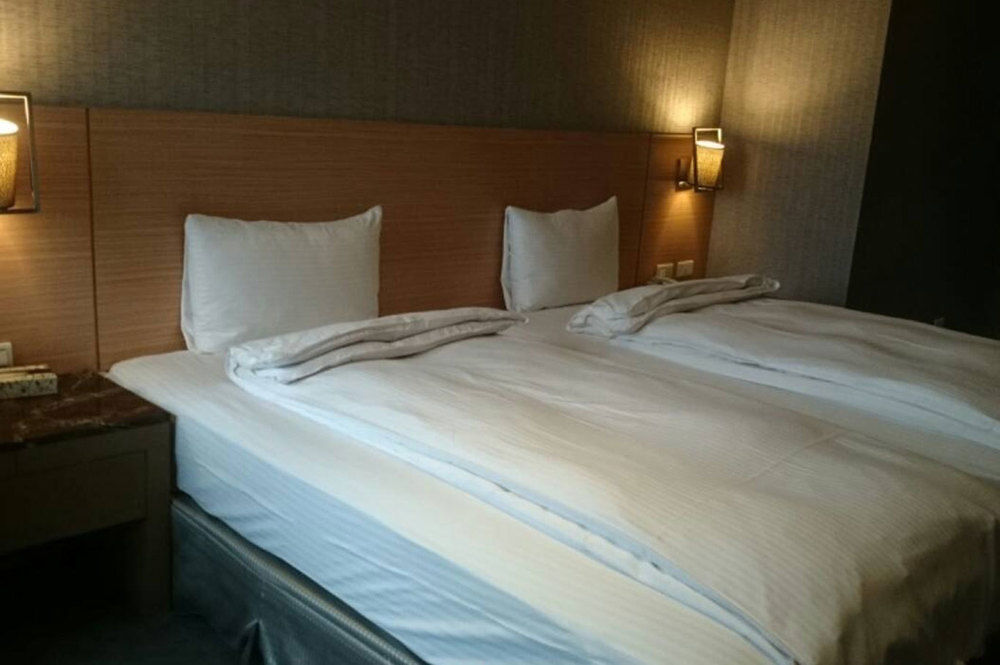 Rhine Inn Цзилун Экстерьер фото